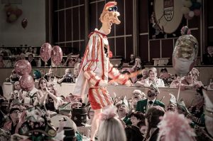 et-superjecke-dreigestirn-koelner-karneval-show